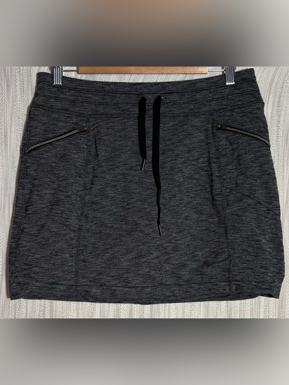 Athleta Dark Charcoal Heather Athletic Skirt with Drawstring